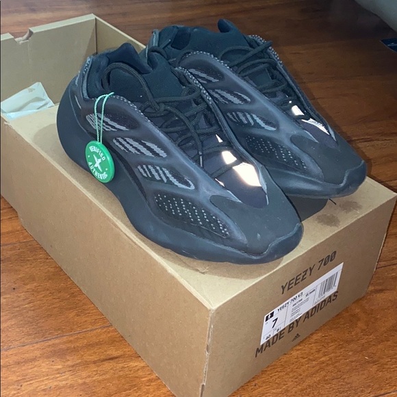 Yeezy Other - Yeezy 700 V3 Size 7 (ALVAH) Black